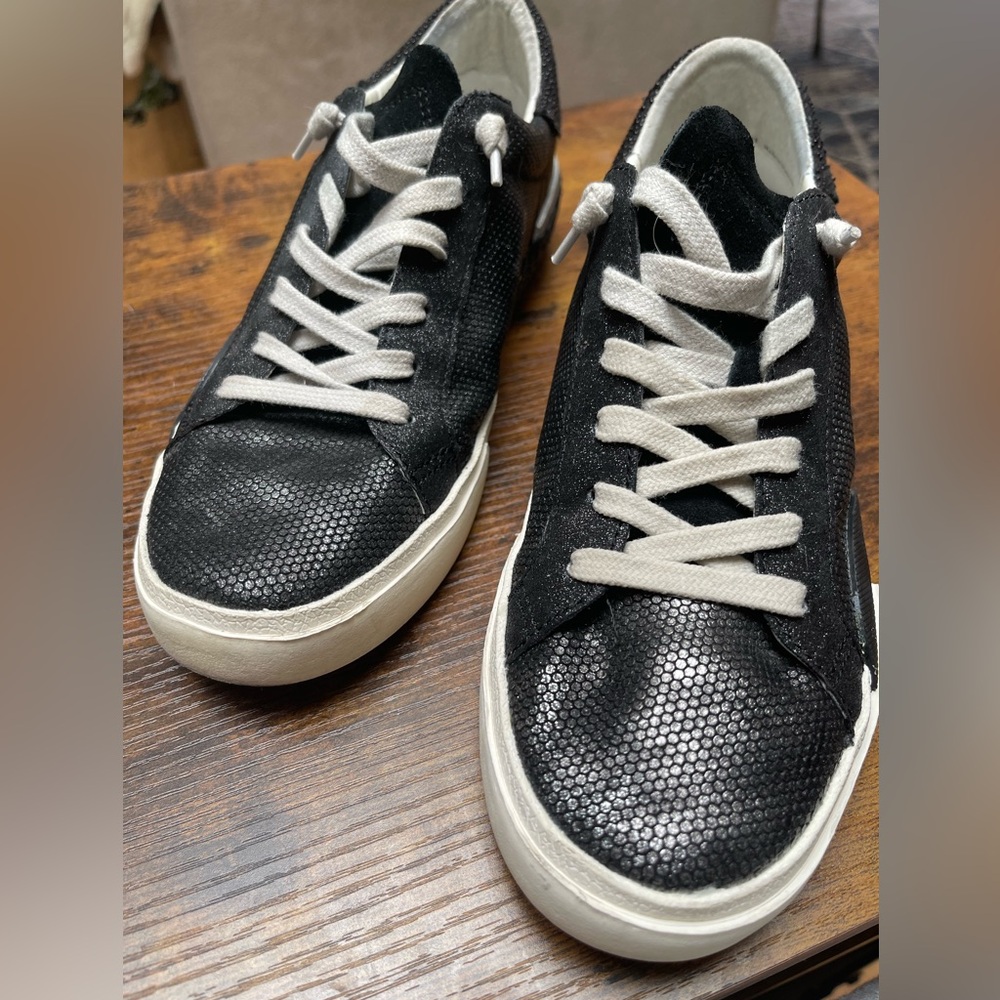 Dolce Vita sneakers, size 8